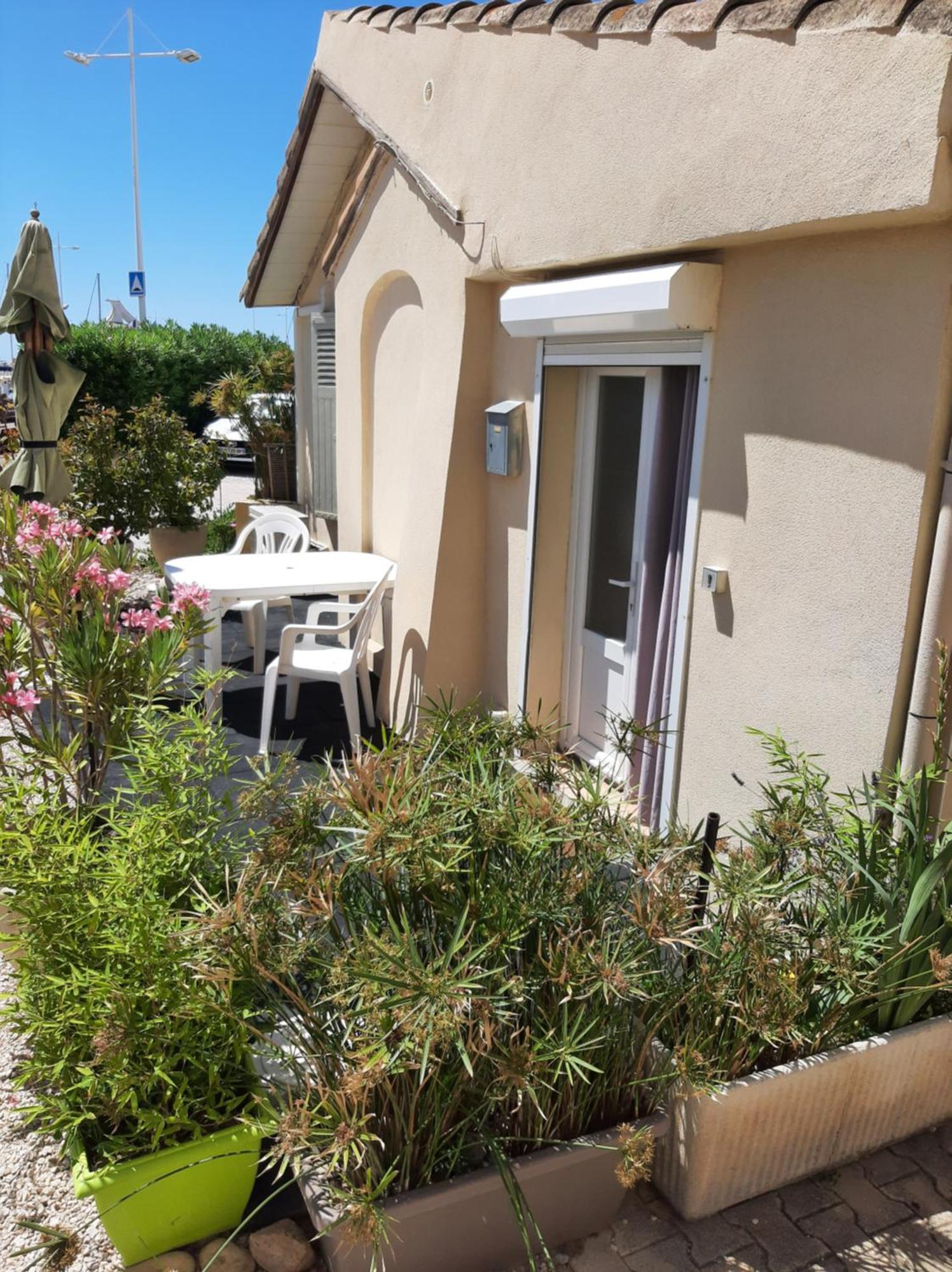Appartement Meuble Bord De Mer Fos Sur Mer フォス・シュル・メール エクステリア 写真